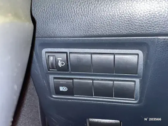 TOYOTA YARIS IV - voiture d'occasion - Photo 30