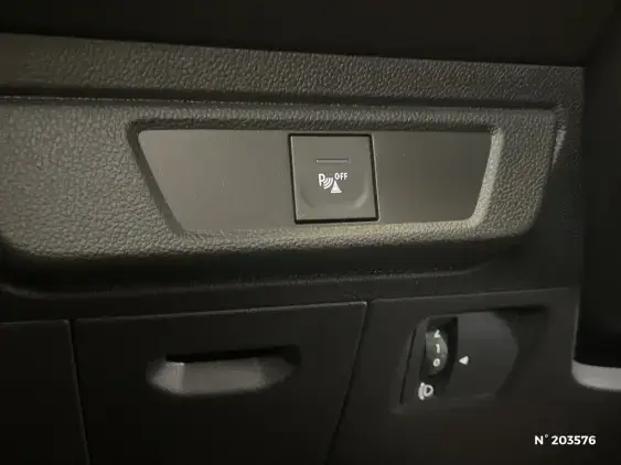 DACIA SANDERO III - voiture d'occasion - Photo 32