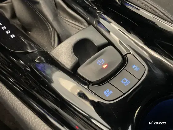 TOYOTA C-HR - voiture d'occasion - Photo 31