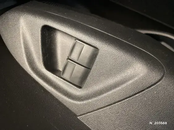 TOYOTA AYGO II - voiture d'occasion - Photo 24
