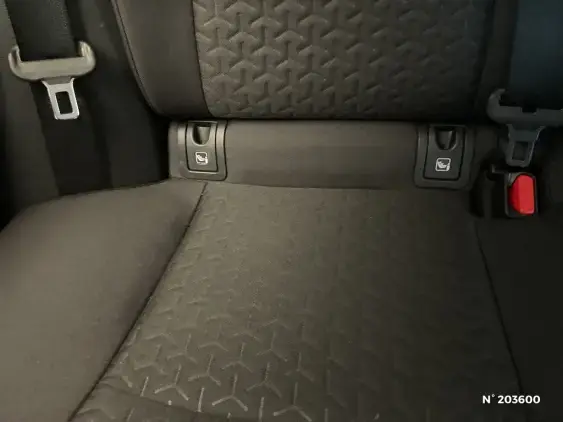 TOYOTA YARIS CROSS I - voiture d'occasion - Photo 38