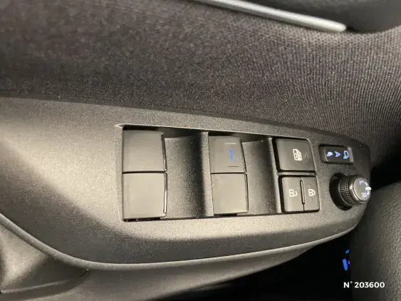 TOYOTA YARIS CROSS I - voiture d'occasion - Photo 39