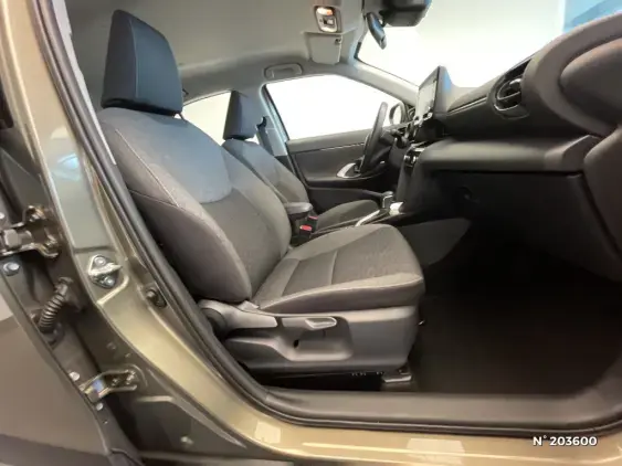 TOYOTA YARIS CROSS I - voiture d'occasion - Photo 10