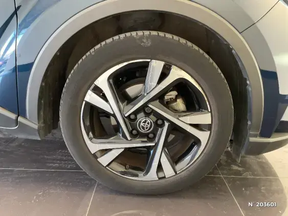 TOYOTA C-HR - voiture d'occasion - Photo 8