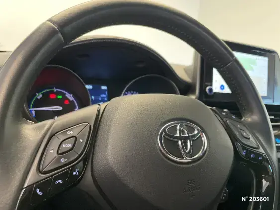 TOYOTA C-HR - voiture d'occasion - Photo 31