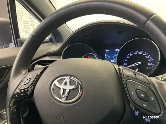 TOYOTA C-HR - voiture d'occasion - Photo 32