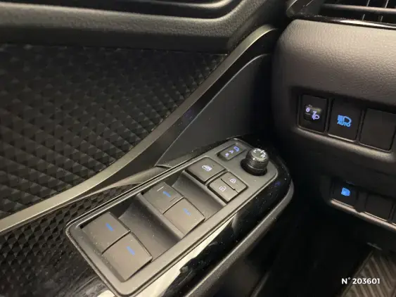 TOYOTA C-HR - voiture d'occasion - Photo 36