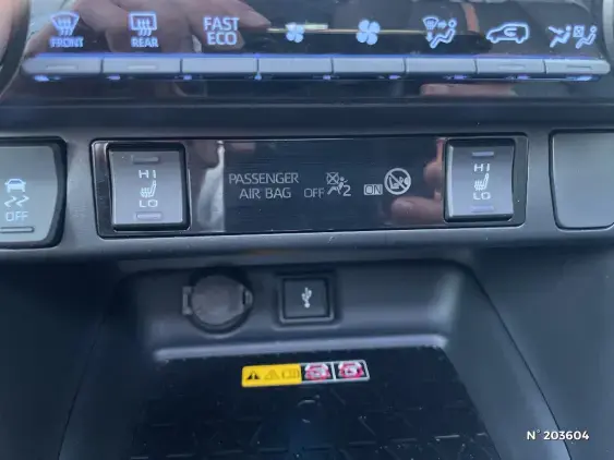 TOYOTA RAV4 V - voiture d'occasion - Photo 29