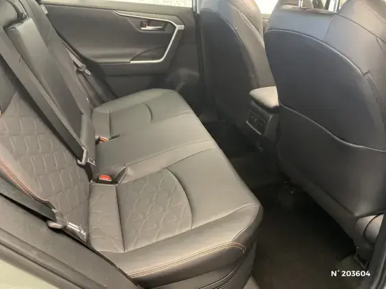 TOYOTA RAV4 V - voiture d'occasion - Photo 11