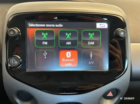 TOYOTA AYGO II - voiture d'occasion - Photo 15