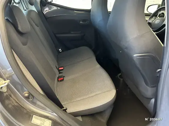 TOYOTA AYGO II - voiture d'occasion - Photo 11