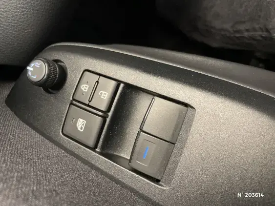 TOYOTA YARIS IV - voiture d'occasion - Photo 28