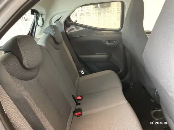 TOYOTA AYGO II - voiture d'occasion - Photo 11
