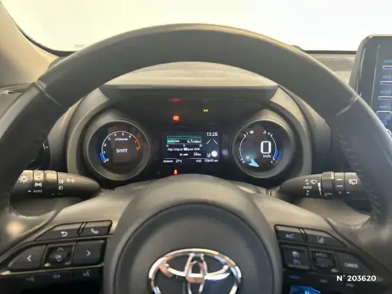 TOYOTA YARIS IV - voiture d'occasion - Photo 12