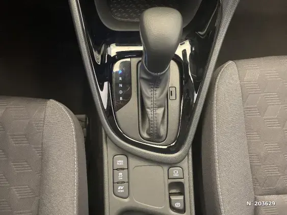 TOYOTA YARIS IV - voiture d'occasion - Photo 35