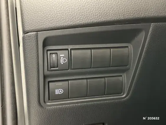 TOYOTA YARIS IV - voiture d'occasion - Photo 31