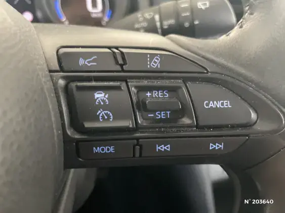 TOYOTA YARIS CROSS I - voiture d'occasion - Photo 24