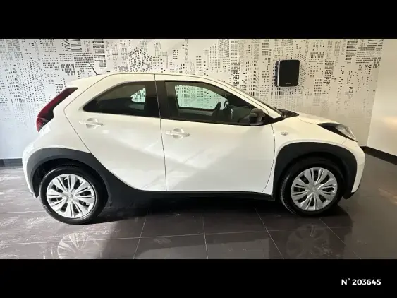 TOYOTA AYGO X - voiture d'occasion - Photo 5