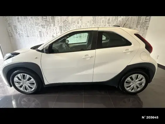 TOYOTA AYGO X - voiture d'occasion - Photo 2