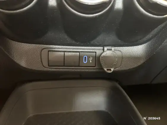 TOYOTA AYGO X - voiture d'occasion - Photo 25