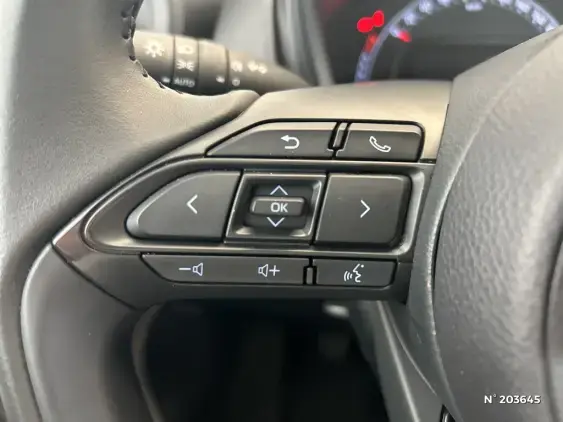 TOYOTA AYGO X - voiture d'occasion - Photo 28