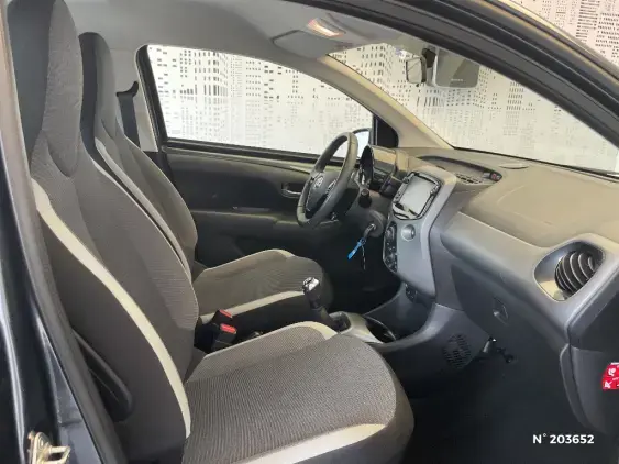 TOYOTA AYGO II - voiture d'occasion - Photo 10