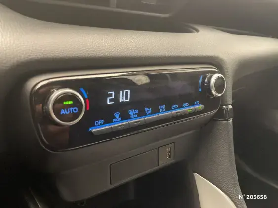 TOYOTA YARIS IV - voiture d'occasion - Photo 31