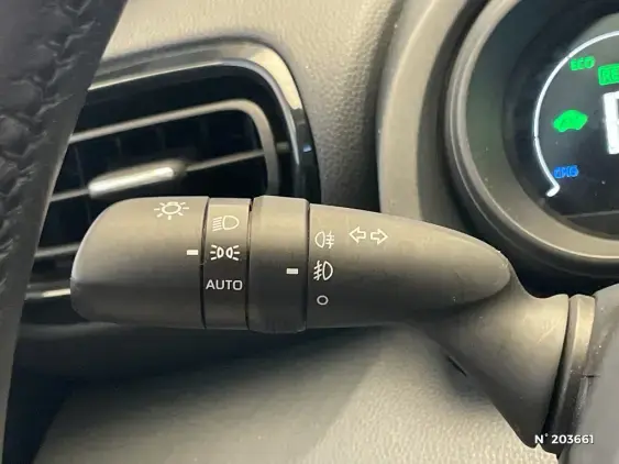 TOYOTA YARIS IV - voiture d'occasion - Photo 33