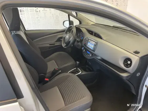 TOYOTA YARIS III - voiture d'occasion - Photo 10