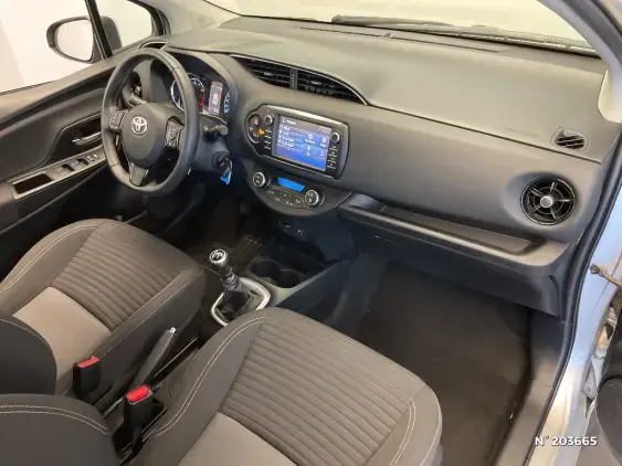 TOYOTA YARIS III - voiture d'occasion - Photo 10