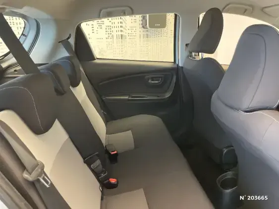 TOYOTA YARIS III - voiture d'occasion - Photo 11