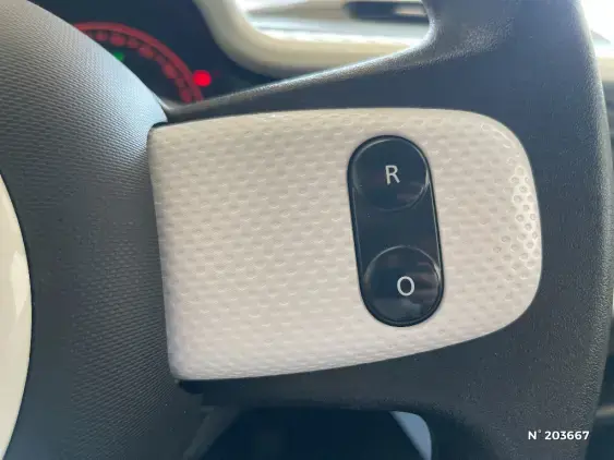 RENAULT TWINGO III - voiture d'occasion - Photo 24