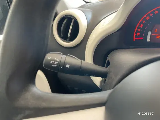 RENAULT TWINGO III - voiture d'occasion - Photo 26