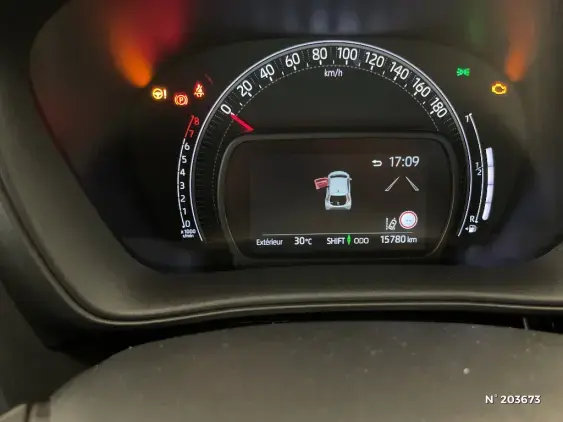 TOYOTA AYGO X - voiture d'occasion - Photo 12