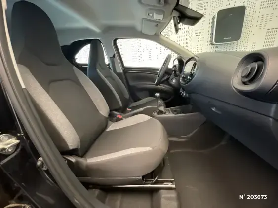 TOYOTA AYGO X - voiture d'occasion - Photo 10