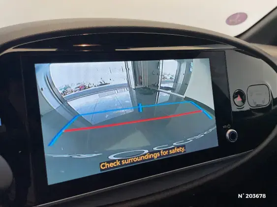 TOYOTA AYGO X - voiture d'occasion - Photo 12