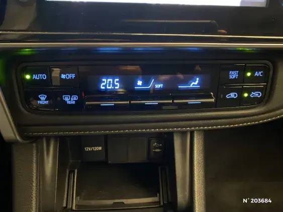 TOYOTA AURIS II - voiture d'occasion - Photo 31