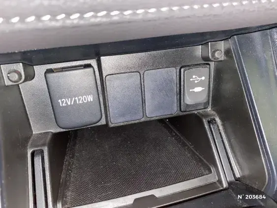 TOYOTA AURIS II - voiture d'occasion - Photo 32
