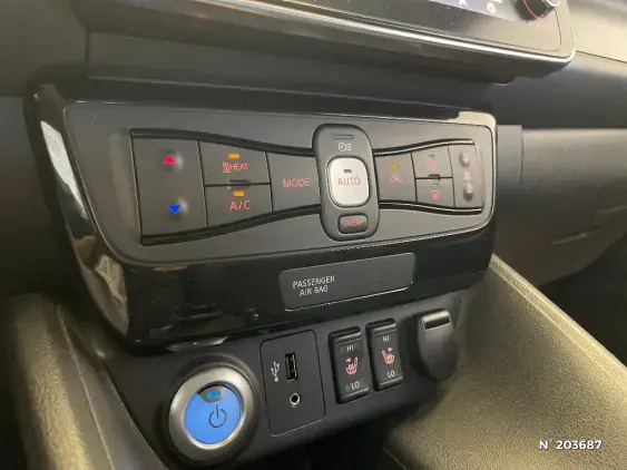 NISSAN LEAF II - voiture d'occasion - Photo 33