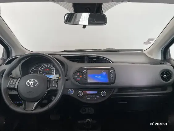 TOYOTA YARIS III - voiture d'occasion - Photo 9