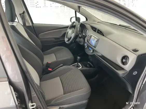 TOYOTA YARIS III - voiture d'occasion - Photo 10
