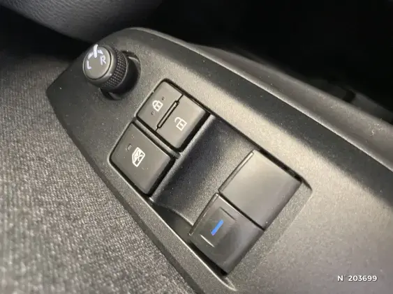 TOYOTA YARIS IV - voiture d'occasion - Photo 27
