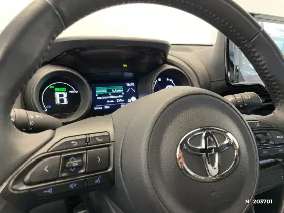 TOYOTA YARIS CROSS I - voiture d'occasion - Photo 28