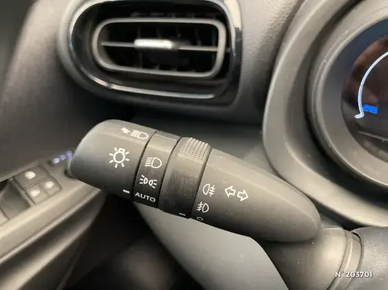 TOYOTA YARIS CROSS I - voiture d'occasion - Photo 31