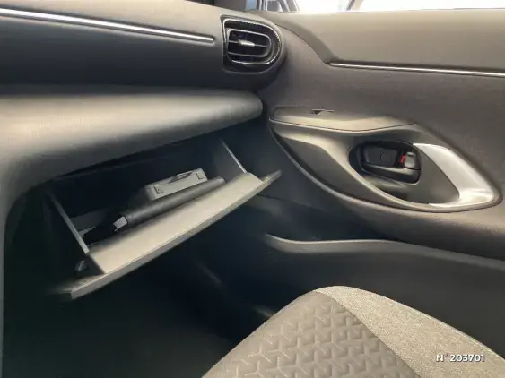 TOYOTA YARIS CROSS I - voiture d'occasion - Photo 36