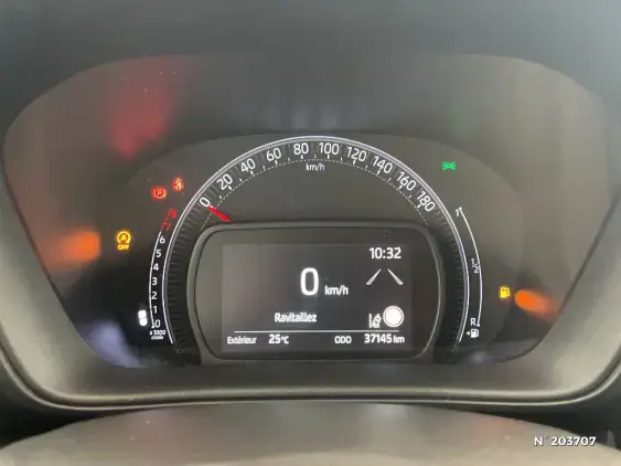 TOYOTA AYGO X - voiture d'occasion - Photo 12