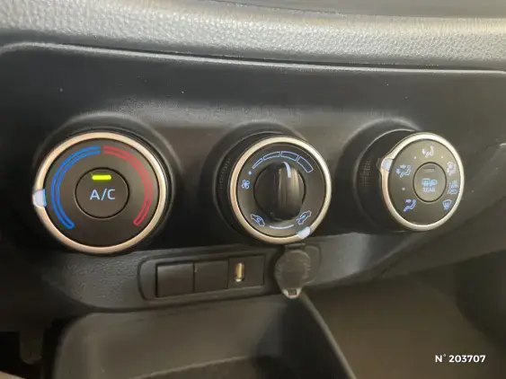 TOYOTA AYGO X - voiture d'occasion - Photo 15