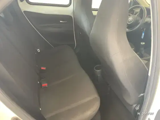 TOYOTA AYGO X - voiture d'occasion - Photo 11