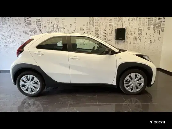 TOYOTA AYGO X - voiture d'occasion - Photo 5