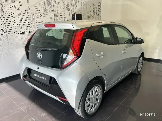 TOYOTA AYGO II - voiture d'occasion - Photo 4